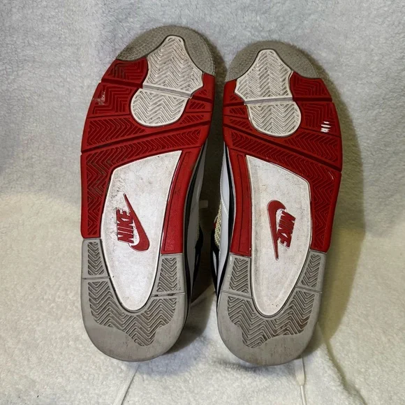 Jordan 4 Retro Fire Red (mens 9.5M) - Picture 2 of 11